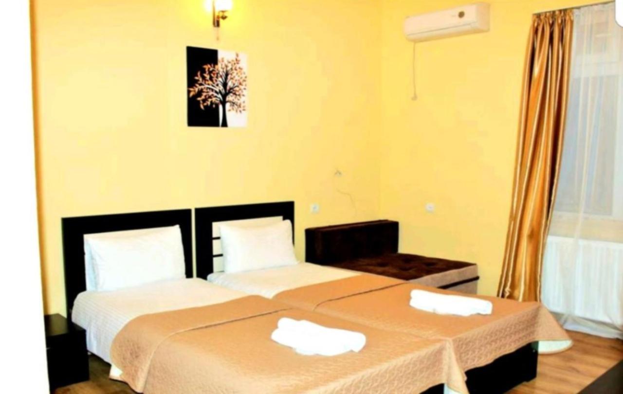 Qeroli Old Town Hotel Tbilisi ภายนอก รูปภาพ