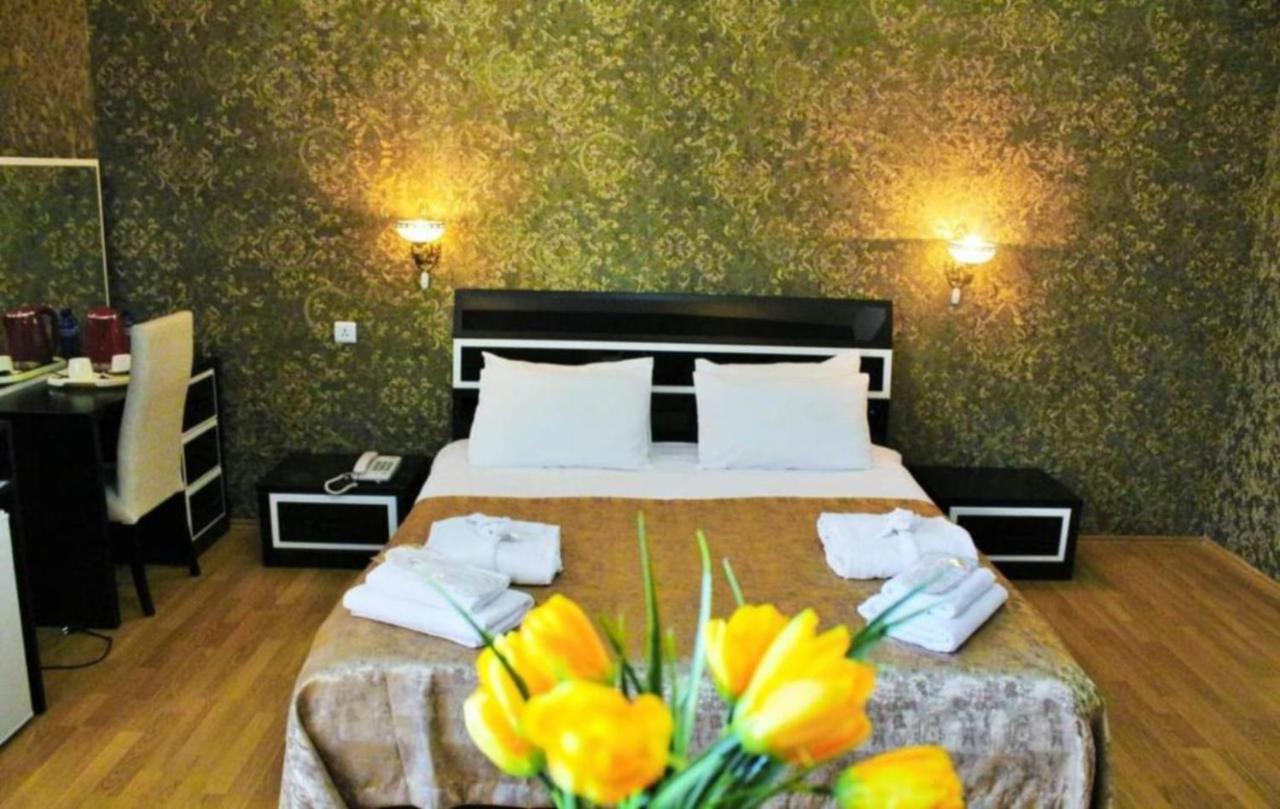Qeroli Old Town Hotel Tbilisi ภายนอก รูปภาพ