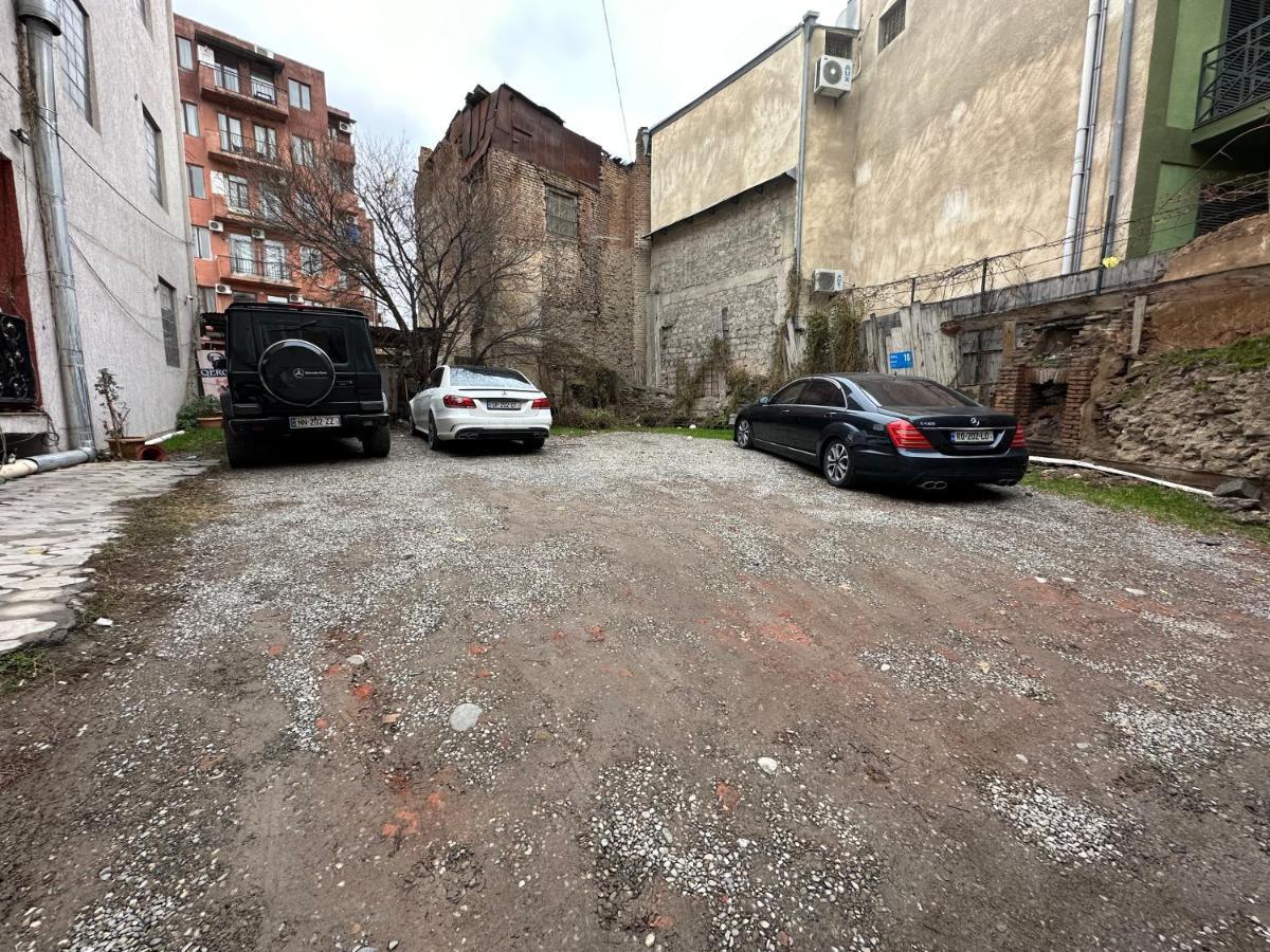 Qeroli Old Town Hotel Tbilisi ภายนอก รูปภาพ