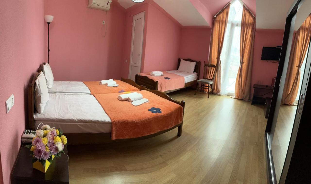 Qeroli Old Town Hotel Tbilisi ภายนอก รูปภาพ