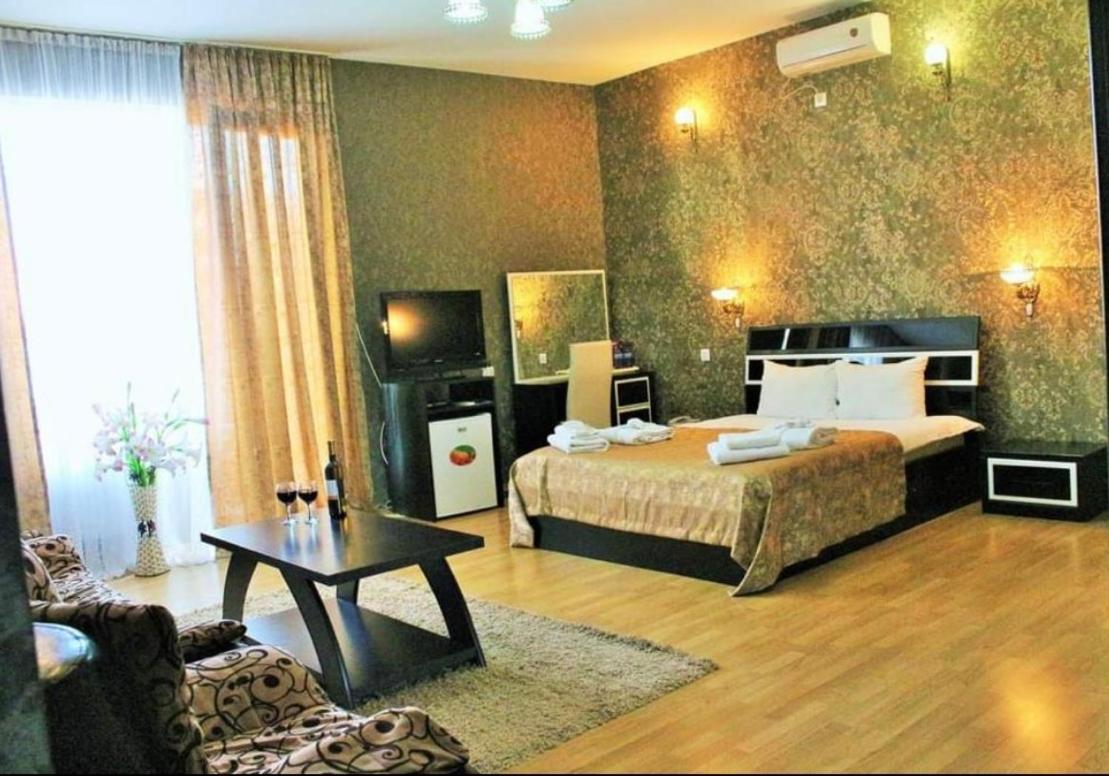 Qeroli Old Town Hotel Tbilisi ภายนอก รูปภาพ