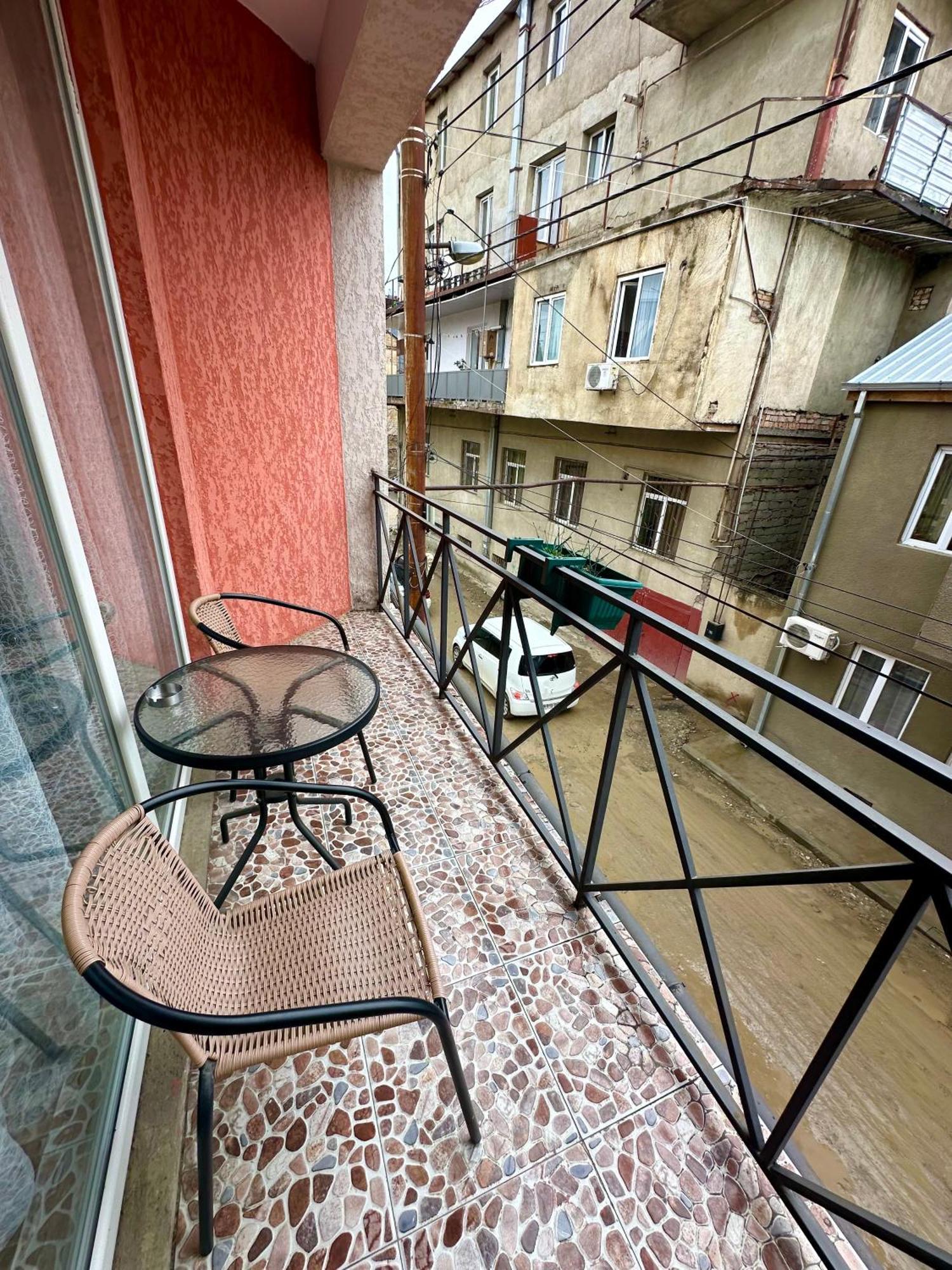 Qeroli Old Town Hotel Tbilisi ภายนอก รูปภาพ