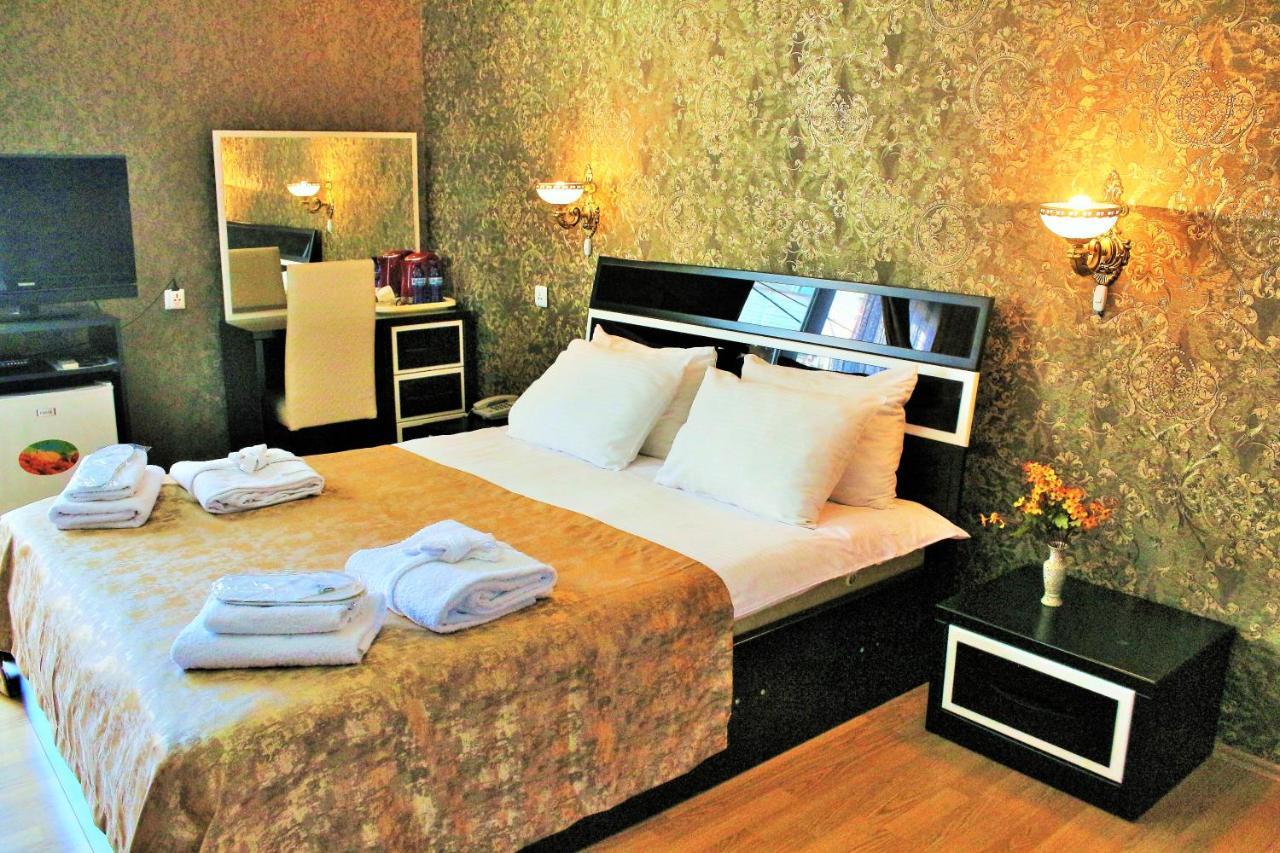 Qeroli Old Town Hotel Tbilisi ภายนอก รูปภาพ