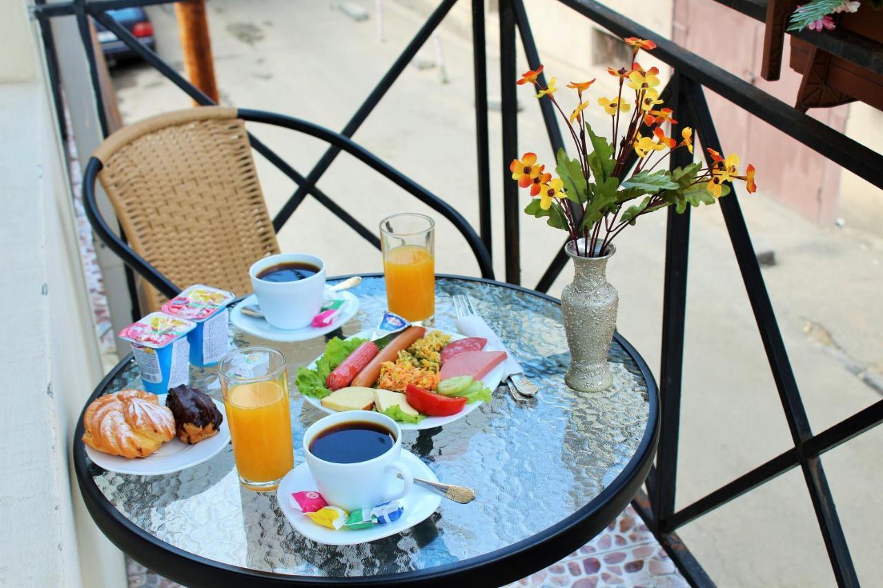 Qeroli Old Town Hotel Tbilisi ภายนอก รูปภาพ