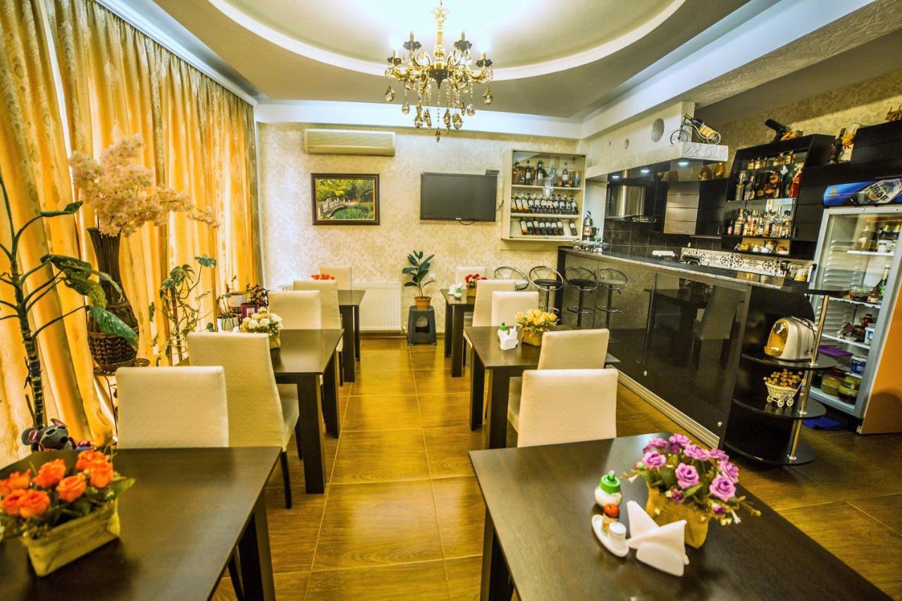 Qeroli Old Town Hotel Tbilisi ภายนอก รูปภาพ